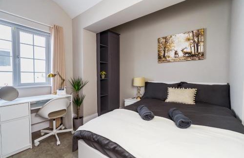 Sutton Cross House | Dublin Airport Homestay
