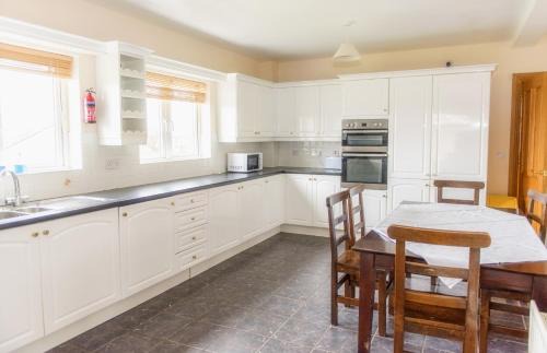 Tullaghan House | Duncarbury Heights - 4 Bedroom Detached House