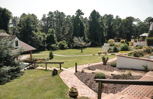 Southern Pines Bed & Breakfast | Duncraig Manor