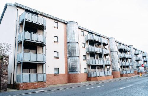 Dundee Apartment | Dundee City centre apartment - 3 bedrooms sleeps 6