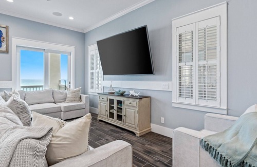 Delos House | DUNE SANDY: NEW, Just Finished! Gulf Front Villa with Private Pool, Sonos, Beach Service, SUP