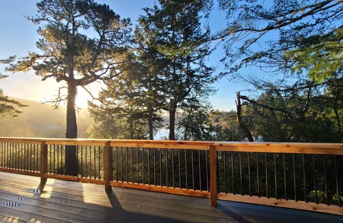 Saunders Lake House | DUNEHAVEN OVERLOOK Direct Dune Access, Lakefront Solitude on the Oregon Coast