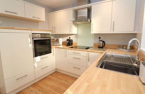 Cubert Cottage | DUNES VIEW, pet friendly, character holiday cottage in Cubert