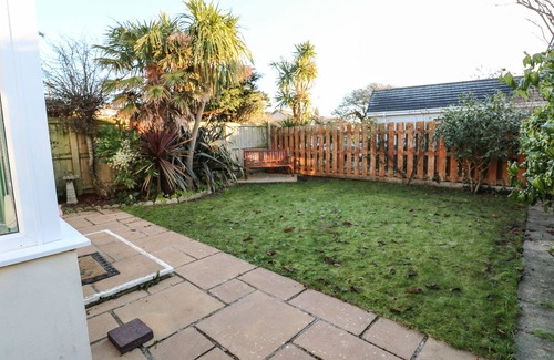 Cubert Cottage | DUNES VIEW, pet friendly, character holiday cottage in Cubert
