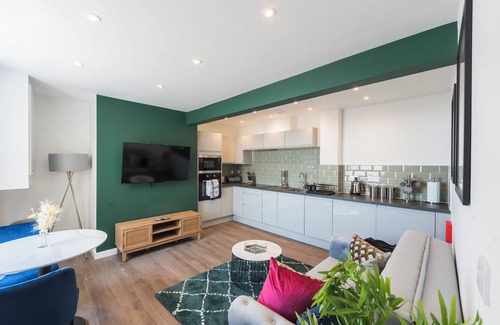 Burnham-on-Sea Apartment | Duneside - 2 Bedroom Seafront Apartment - Burnham on Sea - Free Parking Sleeps 6