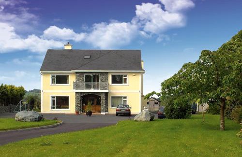 Killarney Bed & Breakfast | DunnCourt House
