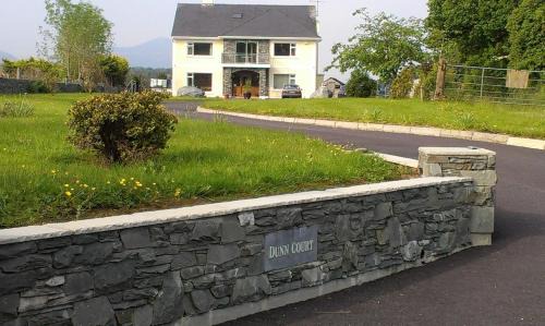 Killarney Bed & Breakfast | DunnCourt House