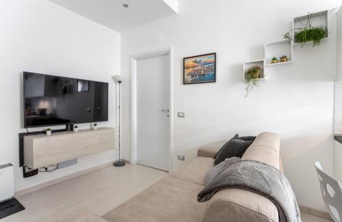 Dergano Apartment | Duomo a 15 minuti di Metro-Suite con Netflix ad Affori M3