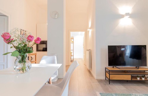 Ripamonti Corvetto Apartment | DUOMO-Navigli Charming and Modern with fast WIFI