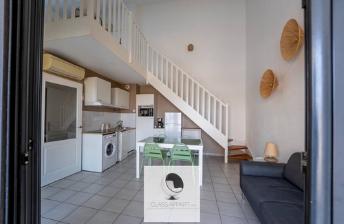Palavas-les-Flots Apartment | Duplex 2e Ligne Palavas Clim Terrasse Ascenseur + Parking
