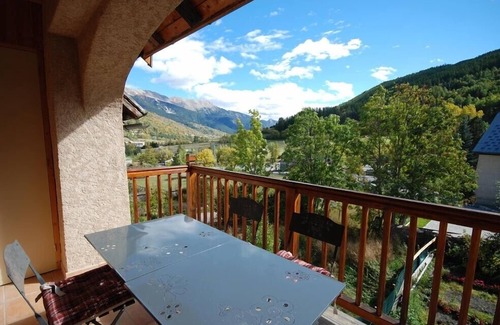 La Salle-les-Alpes Apartment | DUPLEX 7 to 9 people - Le BEZ - SERRE CHEVALIER 1400 - at the foot of the slopes
