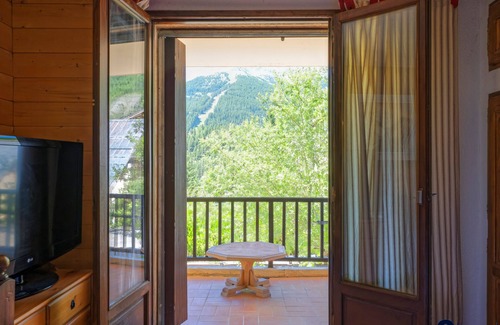 Saint-Etienne-de-Tinee Apartment | Duplex Apartment Auron