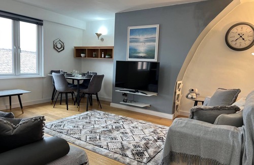Oldham Apartment | Duplex Apartment in Greater Manchester