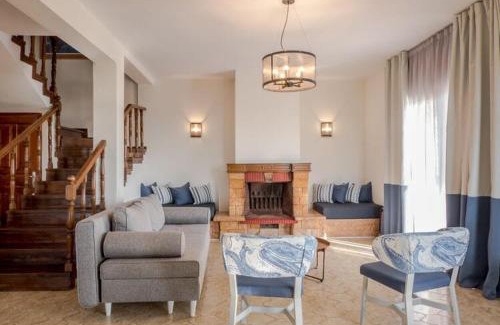 Gerakini Apartment | Duplex Apartment with Shared Pool
