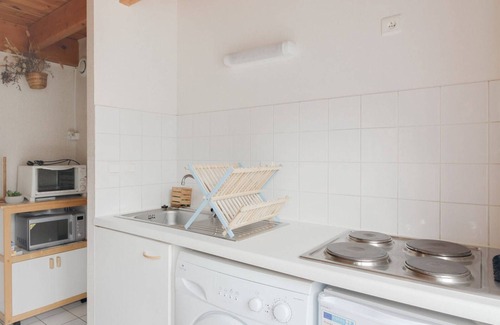 Luz-Saint-Sauveur House | Duplex Chalet for 4 in Luz-Saint-Sauveur, Fireplace, Garden, Pets Allowed