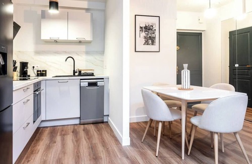 Concarneau Apartment | Duplex cinéma à Concarneau, proche Ville Close