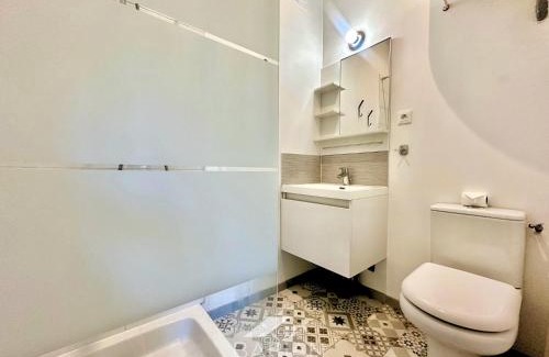La Rochelle House | Duplex confortable avec climatisation et cour - ménage et linge inclus