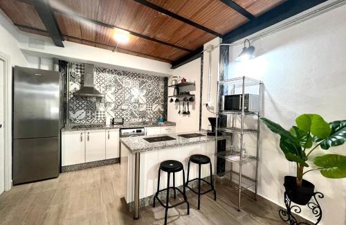 Jardin de la Abadia Apartment | Duplex Huelin III & Beach by ELE Apartments