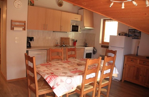 Chatel Apartment | Duplex in Châtel near Portes du Soleil Gondola
