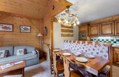 Meribel Village Apartment | Duplex lumineux à Méribel avec accès piscine et spa, proche pistes et commerces - FR-1-566-39