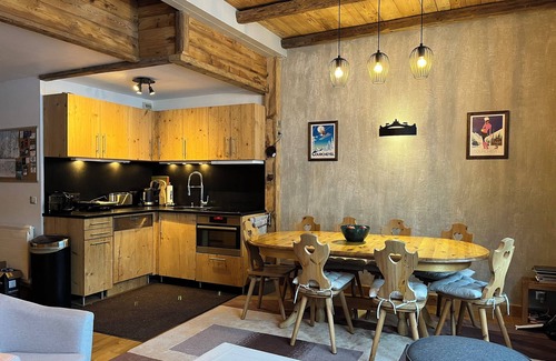 La Perriere Apartment | Duplex ski in/out directly at the slope @ Courchevel/la Tania