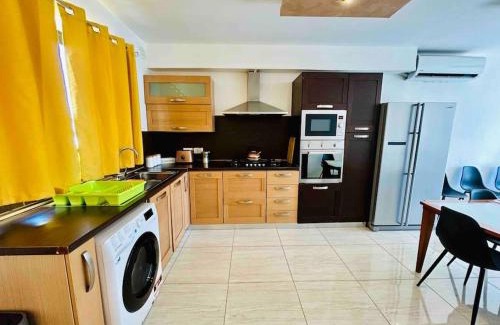 Bugibba Apartment | Duplex Whiskey Home 200m away from the Sea and the Square