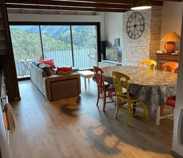 Porte-Puymorens Apartment | Duplex with spectacular mountain views for 8