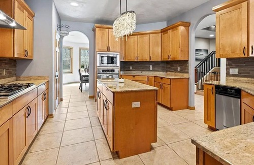 Dalton Ranch House | Durango Dream House-Newly Furnished, Golf Course & Pond View, AC, Chef’s Kitchen