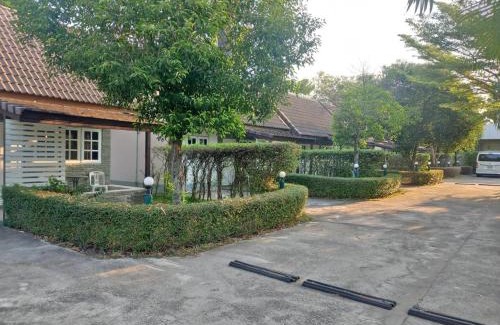 Nai Mueang Hotel | Dusita Parkview Resort @ Khua Suan Pla