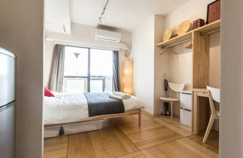 Honmachi Apartment | Dwell Urban 7C