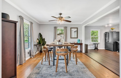 Nashville House | Dynamic Home, 2 Separate BUT Adjoining Units, sits on Acren15 Min from Downtown