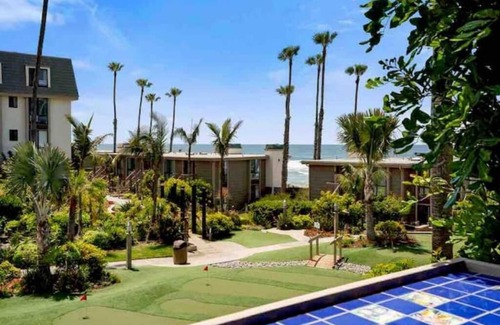 Townsite Condo | E-104 Lovely, 1 bedroom Condo, Ocean & Pool View-