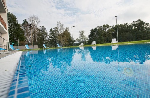 Tremosnice Resort | EA Rodinné chatky Kraskov