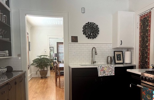 Oshkosh House | EAA Home Rental. Walking Distance to UWO Shuttle.