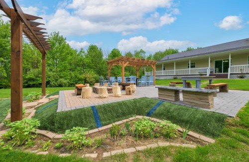 Coloma House | Eagle Point! Discover serenity in our secluded oasis! Hagar Shores parkBeach area