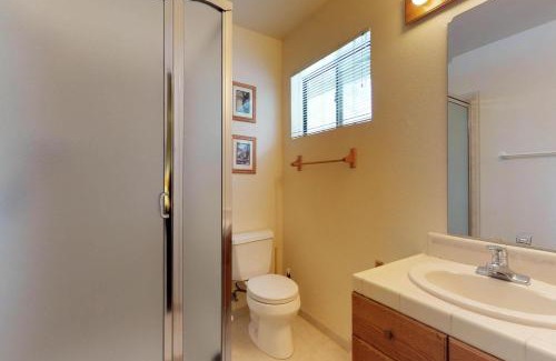 Lakeshore Apartment | Eagle's Landing Condo 68