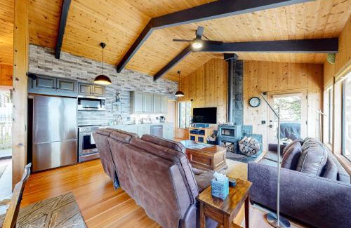 Gualala House | Eagle's Landing - Main House