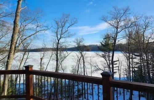 St Germain House | Eagles Bluff - 3 Br Lakefront Cabin on 20 acres