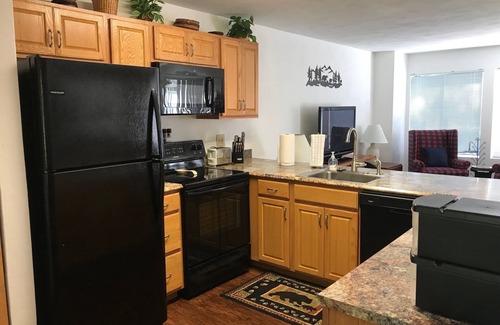 Jefferson Township House | Eagles Ridge Terrace- MountainTop, 3 Br, Beautiful TH- Golf/Ski-WIFI,Cable