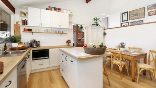 Paddys River House | Ealu Farm