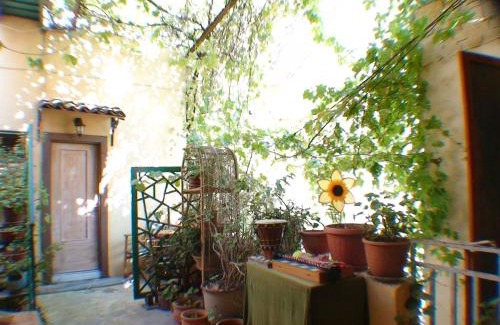 Old Town Apartment | Earini Rooms And Apartments