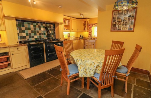Richmond Cottage | EASBY COTTAGE, pet friendly, character holiday cottage in Richmond