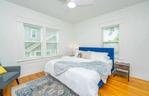South Central Houston Apartment | East Downtown Private Restored Historic Apartment