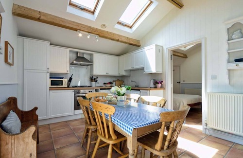 Saxmundham Cottage | East Green Farm Cottages - Gardeners Cottage - sleeps 4 guests in 2 bedrooms