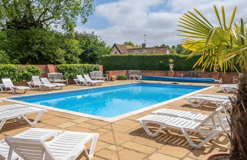 Saxmundham Cottage | East Green Farm Cottages - Gardeners Cottage - sleeps 4 guests in 2 bedrooms