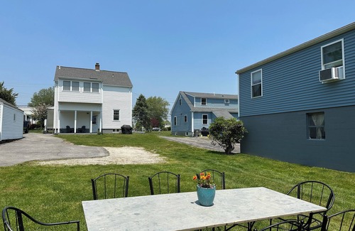 Newport East Apartment | East-Island First Floor Apartment