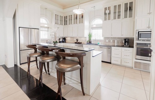Beachtown Villa | East Island Villa - Beachfront Luxury Home in Beachtown!