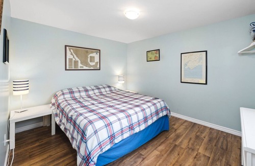 Picton Cottage | East Lake Surf Cottage - Cherry Valley, Ontario