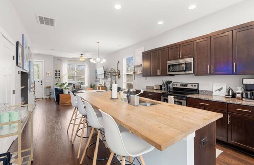 Inglewood House | East Nash Haven: Coffee, Cocktails, Sleeps 6!