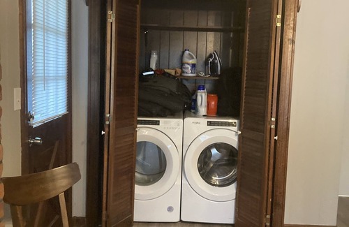 Inglewood House | EAST NASHVILLE HOUSE - MONTHLY MINIMAL RENTAL-CLOSE TO MUSIC AND HOSPITALS!